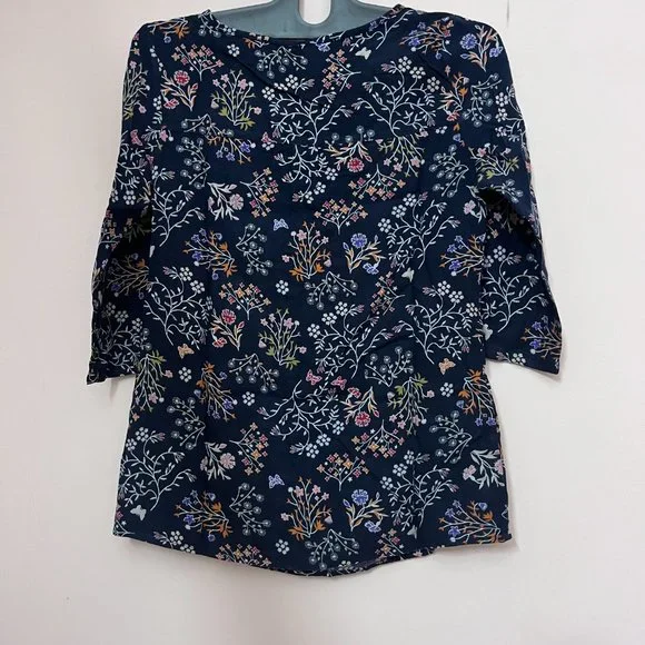 Navy Blue Floral Printed Top - Picture 2 of 3